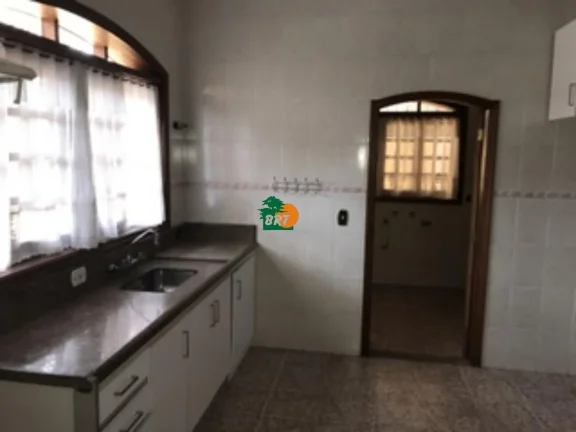 Imagem Casa para Venda em São Roque, Jardim Flórida, 5 dormitórios, 1 suíte, 2 banheiros, 6 vagas