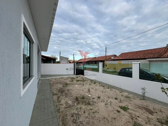 Imagem Casa Nova Primeira Locação - 2 Quartos c/ 1 Suíte- 300m da Praia!