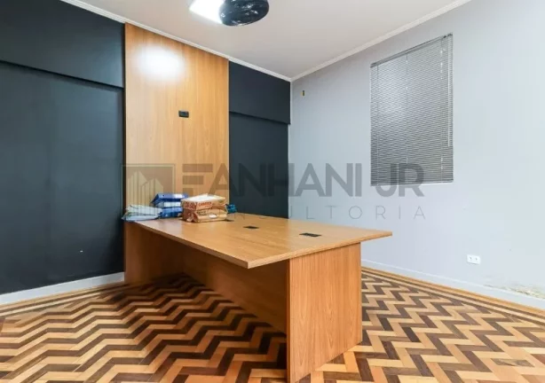 Imagem Casa Comercial para Locação em Jardim Paulista, São Paulo-SP: 8 Salas, 10 Vagas de Garagem, 450m² de Área!