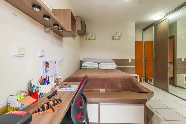 Imagem VNGGP 237 Casa 610101028-2 - Casa à venda no bairro Vila Nova - Porto Alegre/RS