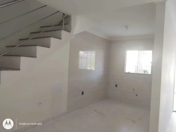 Imagem Geminado próximo ao mar com 3 dormitórios e 2 vagas de garagem em Balneário Piçarras