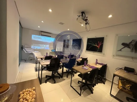 Imagem Aluguel de Sala Comercial de 35m² no Jardim das Acácias, São Paulo-SP