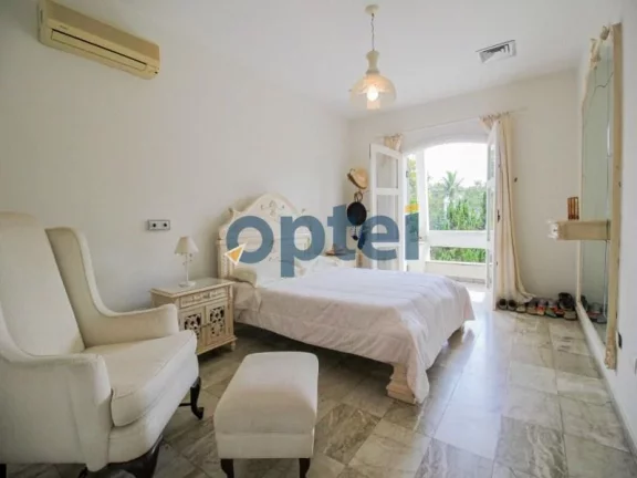 Imagem SOBRADO COM 5 DORMITÓRIOS À VENDA, 500 M² JARDIM ACAPULCO - GUARUJÁ/SP