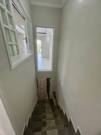 Imagem Sobrado com 160 m² 3 Dormitorios sendo 1 Suite e 2 Vagas de Garagens