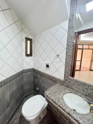 Imagem Sobrado à venda no bairro Setor Nova Suiça - Goiânia/GO