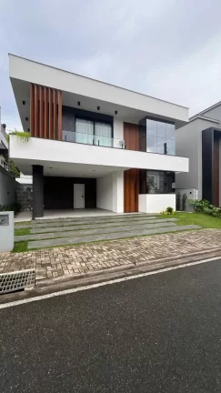 Imagem Casa Alto Padrão com 2 suítes e 2 vagas de garagem - Vila Nova | Joinville/SC