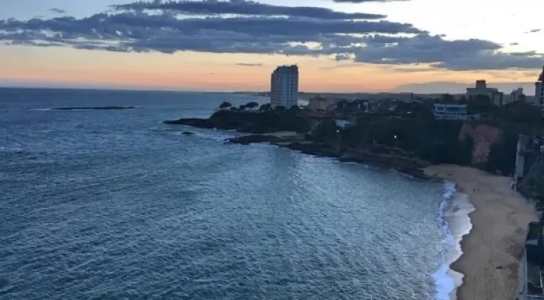 Imagem Cobertura em frente ao mar com uma vista extraordinária - Guarapari ES