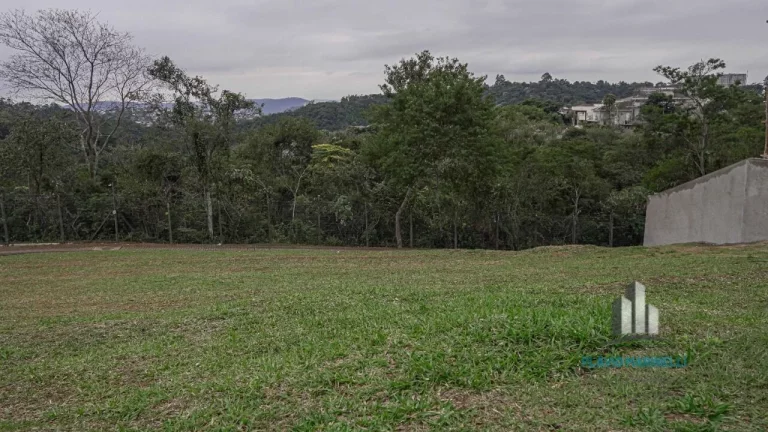 Imagem Gênesis I Terreno Declive de 456m² com Vista pra Mata