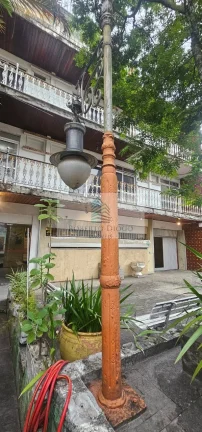 Imagem Imóvel Comercial de Alto Padrão na Barra da Tijuca - 9 Quartos, 2 Suítes, 4 Salas e 5 Vagas de Garagem - Rio de Janeiro-RJ - 982,50m².