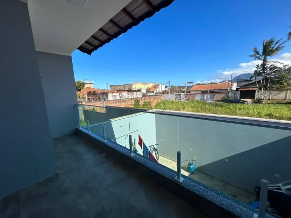 Imagem Sobrado com Localização Privilegiada no Bairro Turístico, Peruíbe