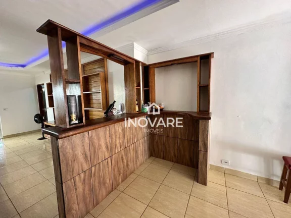 Imagem Casa com 3 dormitórios à venda, 280 m² por R$ 650.000,00 - Cidade Jardim - Itumbiara/GO