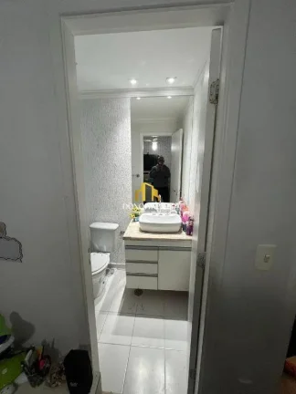 Imagem Apartamento Reformado no Condomínio Code - 3 Dormitórios, Andar Alto, Pronto para Morar