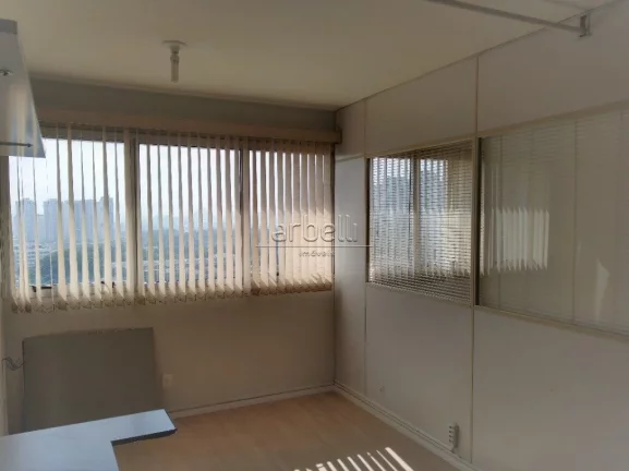 Imagem Sala comercial com 30 metros quadrados, 1 banheiro, 1 copa, vista panorâmica, 1 vaga de garagem rot...