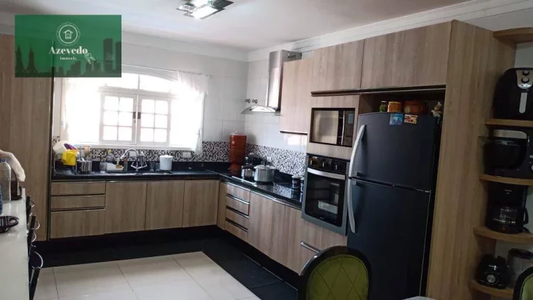 Imagem Sobrado com 3 dormitórios à venda, 290 m² por R$ 742.000,00 - Vila das Bandeiras - Guarulhos/SP