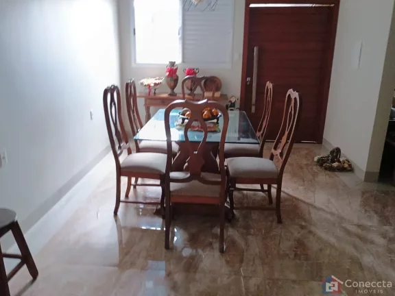 Imagem Casa à Venda no Bairro Bela Vista em Patos de Minas – 3 Quartos com Suíte e Área Gourmet