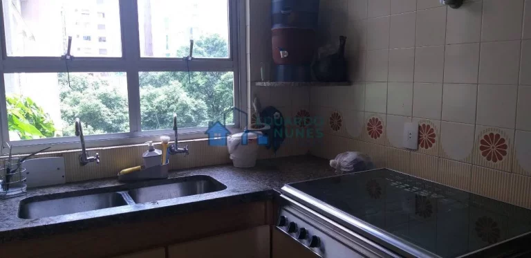 Imagem APARTAMENTO COM 193 M², 04 QUARTOS NO LOURDES.
