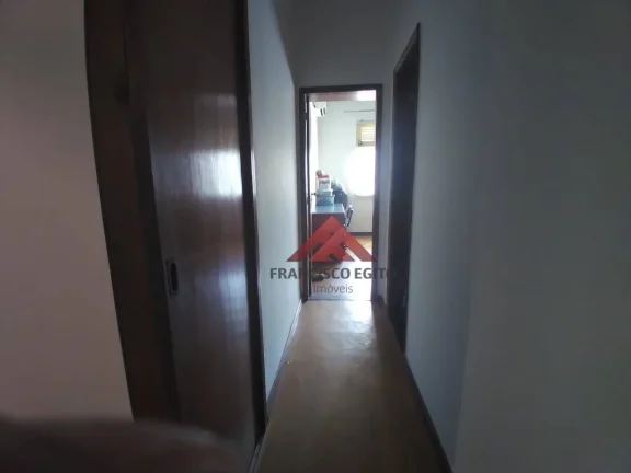 Imagem Casa com 3 dormitórios para alugar por R$ 2.144,70/mês - Centro - São Gonçalo/RJ