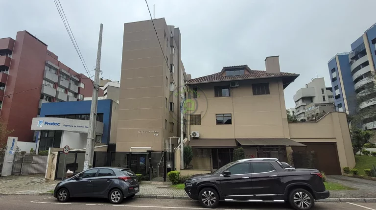 Imagem Apartamento duplex com um quarto e mezanino, garag