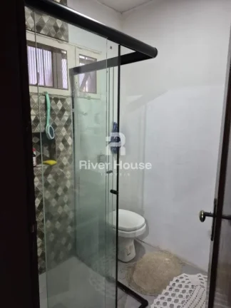 Imagem Belíssima Casa para Venda no Valor R$ 1.200.000,00 ; Area 882 m² ; 05 Suítes ; Boa Esperança, Cuiabá - MT 01 Area da Frente 01 Sala 05 Quartos sendo 05 Suítes uma Master 06 Banheiros 01 Cozinha 01 Area fundos 01 Lavanderia 06 Vagas de Garagem Piscina. Loc