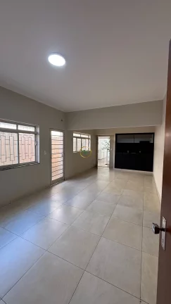 Imagem EXCELENTE IMÓVEL AO LADO DA AVENIDA MAJOR NICACIO E PRÓXIMO A FACULDADE FDF DISPONIVEL PARA LOCAÇÃO - (RESIDENCIAL/COMERCIAL)