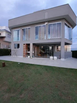 Imagem Casa para Venda em Bragança Paulista, Condomínio Residencial Campos do Conde, 3 dormitórios, 3 suítes, 2 banheiros, 2 vagas