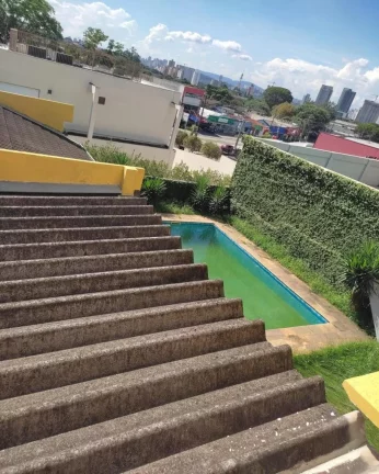 Imagem Lindo sobrado com piscina, hidromassagem,3 dormitórios 3suitsFl55