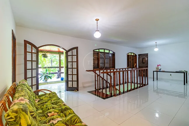 Imagem CASA com 4 SUÍTES em Itaipu/Niteroi - R$ 980.000 - 1.960m²