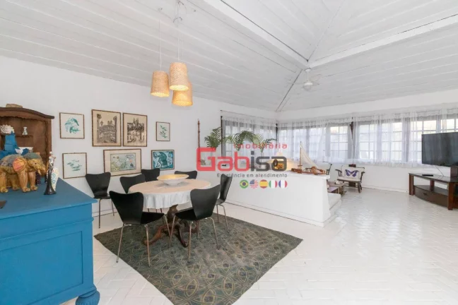 Imagem Casa com 4 dormitórios à venda, 250 m² por R$ 2.650.000,00 - Marina - Armação dos Búzios/RJ