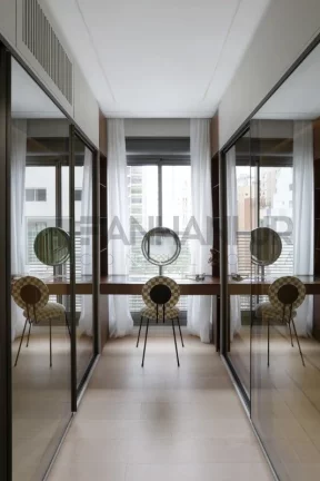 Imagem Apartamento de Luxo à Venda no Itaim Bibi, São Paulo-SP: 3 Quartos, 3 Suítes, 3 Salas, 4 Banheiros, 2 Vagas, 142m²!