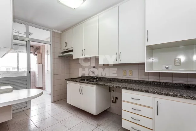 Imagem Lindo apartamento com 118 m² área útil, 03 dormitórios - sendo 01 suíte, living para dois ambie...