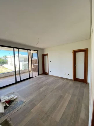 Imagem Casa no Condomínio Lago Paranoá - Amplos Espaços e Conforto!