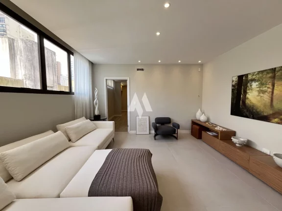 Imagem Apartamento Alto Padrão à venda com 3 suítes e Vista Parcial para o Mar no Boqueirão em Santos/SP