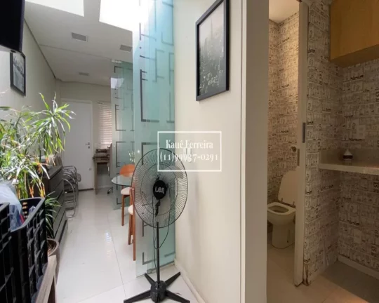 Imagem Casa perto do metrô com piscina em São Paulo