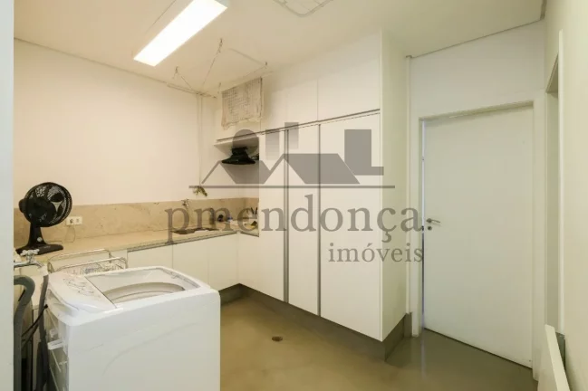 Imagem Maravilhoso apartamento duplex no Itaim Bibi com 394m².