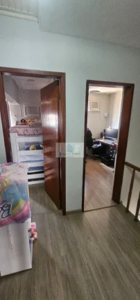Imagem Casa em Condomínio de Luxo na Taquara, Rio de Janeiro - 3 Quartos, 1 Suíte, 1 Sala, 93m² de Área - Imperdível!