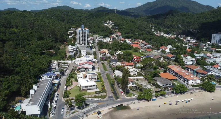 Imagem Duplex com 2 dormitórios à venda sendo 2 suítes, 202.8 m² por - R$ 8.617.506,52 - Cabeçudas - Itajaí/SC