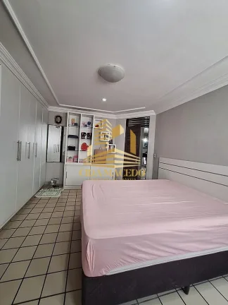 Imagem Casa a Venda no bairro Bessa - João Pessoa, PB