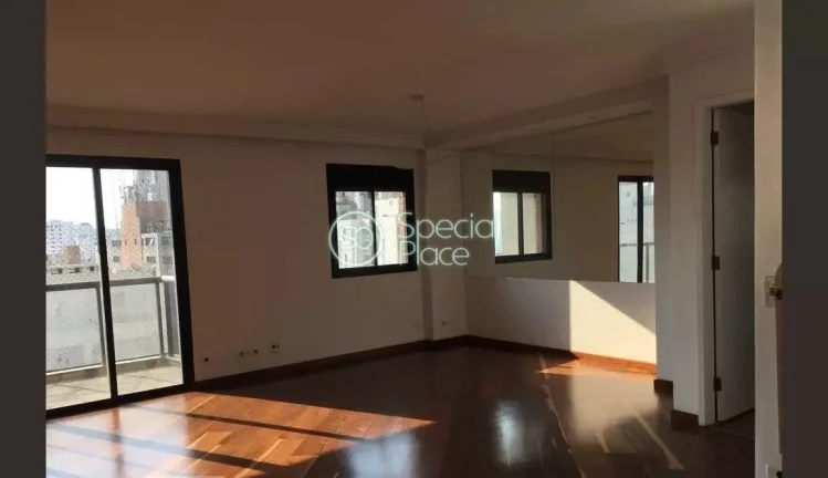 Imagem Maravilhosa cobertura duplex bem próxima à Av. Paulista. Com uma vista estonteante, o terraço, co...