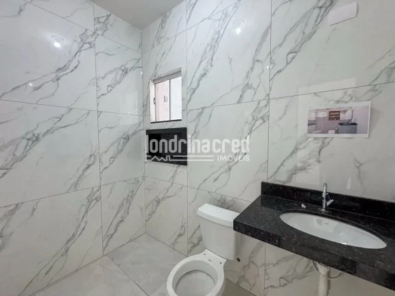 Imagem Casa geminada na Zona Oeste de Londrina com 3 dormitórios (1 suíte), sala ampla, cozinha, 2 banheiros, 2 vagas de garagem e 105m² em terreno de 150m²