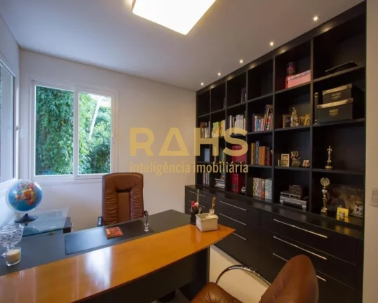 Imagem Requinte, Conforto e Segurança, Você Encontra Nessa Excepcional Residência de Alto Padrão em Con...