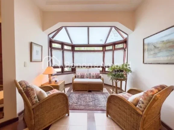 Imagem Essa linda casa esta disposta em três pavimentos sendo a área de lazer, gourmet, home theater, pis...
