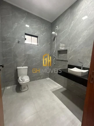 Imagem CA1851

Casa com 3 quartos em São Luís de Montes Belos, em terreno com 162,5m² com 135m² de áre...