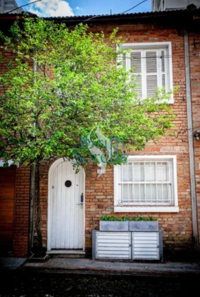 Imagem Casa/Sobrado de Vila à Venda em Pinheiros - São Paulo/SP.
