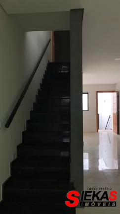 Imagem Imperdível oportunidade! Casa à venda na Penha de França, São Paulo-SP: 3 quartos, 1 suíte, 2 salas, 4 banheiros, 4 vagas de garagem, 180m².