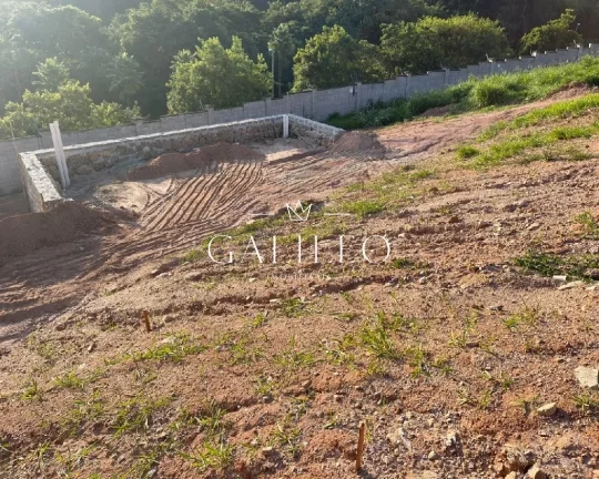 Imagem Vende Lote em Construção com 656 m² Horto Florestal - Jundiaí- SP - Área construída construída 358 m² - projetos, fundação, piscina e muro de arrimo.