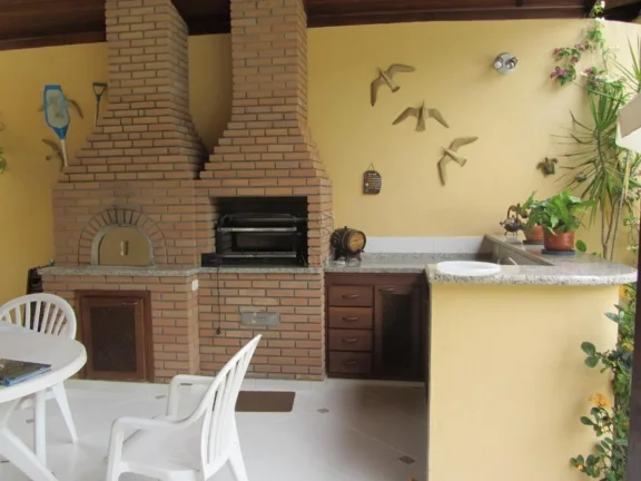 Imagem Casa em condomínio a venda na praia do Lazaro em Ubatuba!