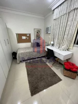 Imagem Casa com Excelente tamanho e na rua principal do comércio em Santa Inês, próximo a Glória!!!!