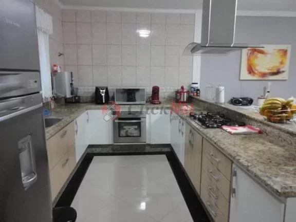 Imagem Sobrado para Venda em Santo André no bairro Jardim Las Vegas.