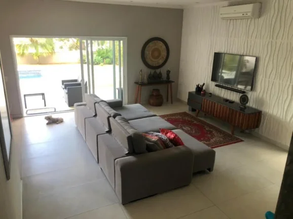 Imagem Casa em Alphaville - 280m²
