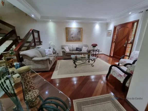 Imagem Lindo Sobrado à Venda com 3 dormitórios, 3 suítes, hidromassagem, 5 vagas, Parque Espacial, São Bernardo do Campo